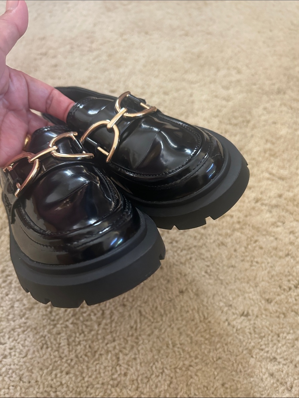 NWOT ZARA Girls Patent Leather Loafer Gold Accent - Picture 7 of 8